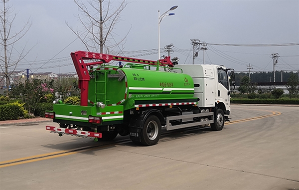 纯电动城市护栏清洗车