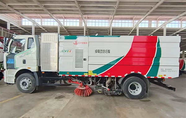 纯电动洗扫车