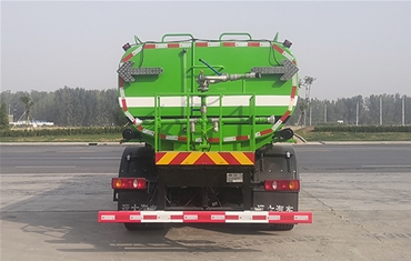 新能源环卫洒水车